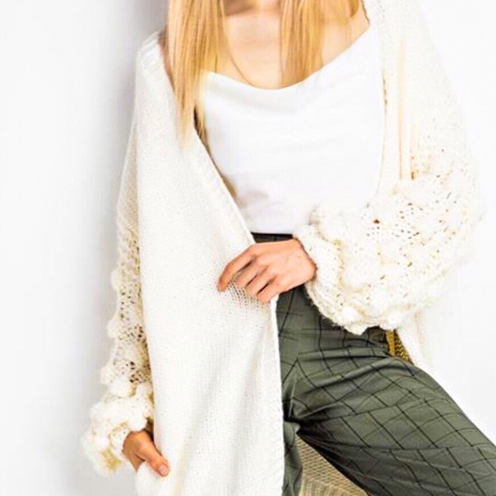 *NEW* DOTTED SLEEVE OVER SIZED CARDIGAN